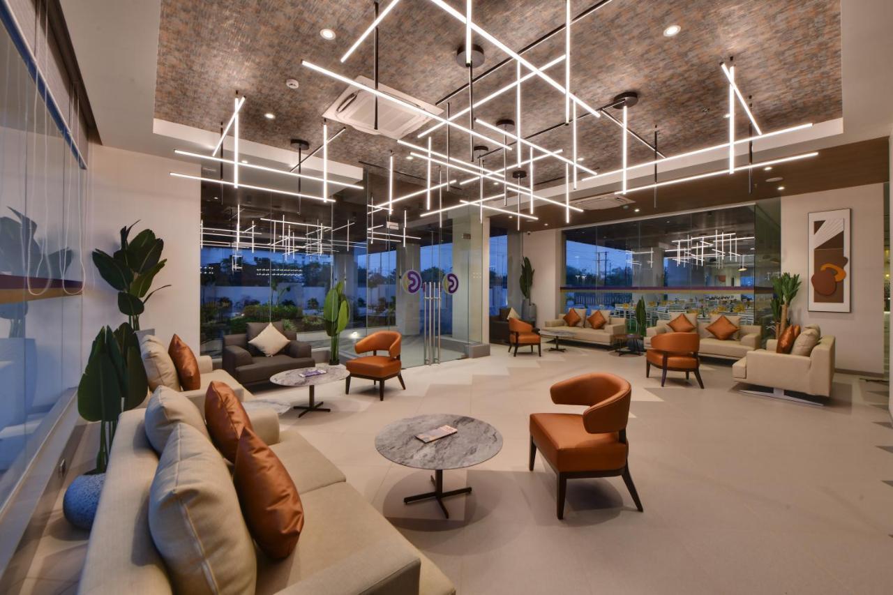 Click Hotel Pithampur Mhow ภายนอก รูปภาพ